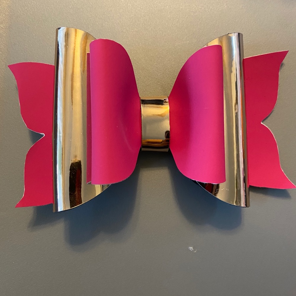 Large bow